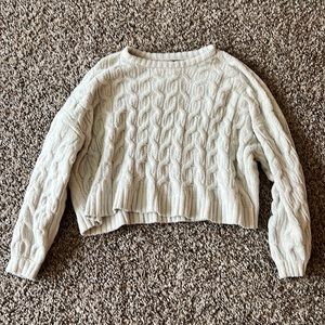 Crop sweater size L
